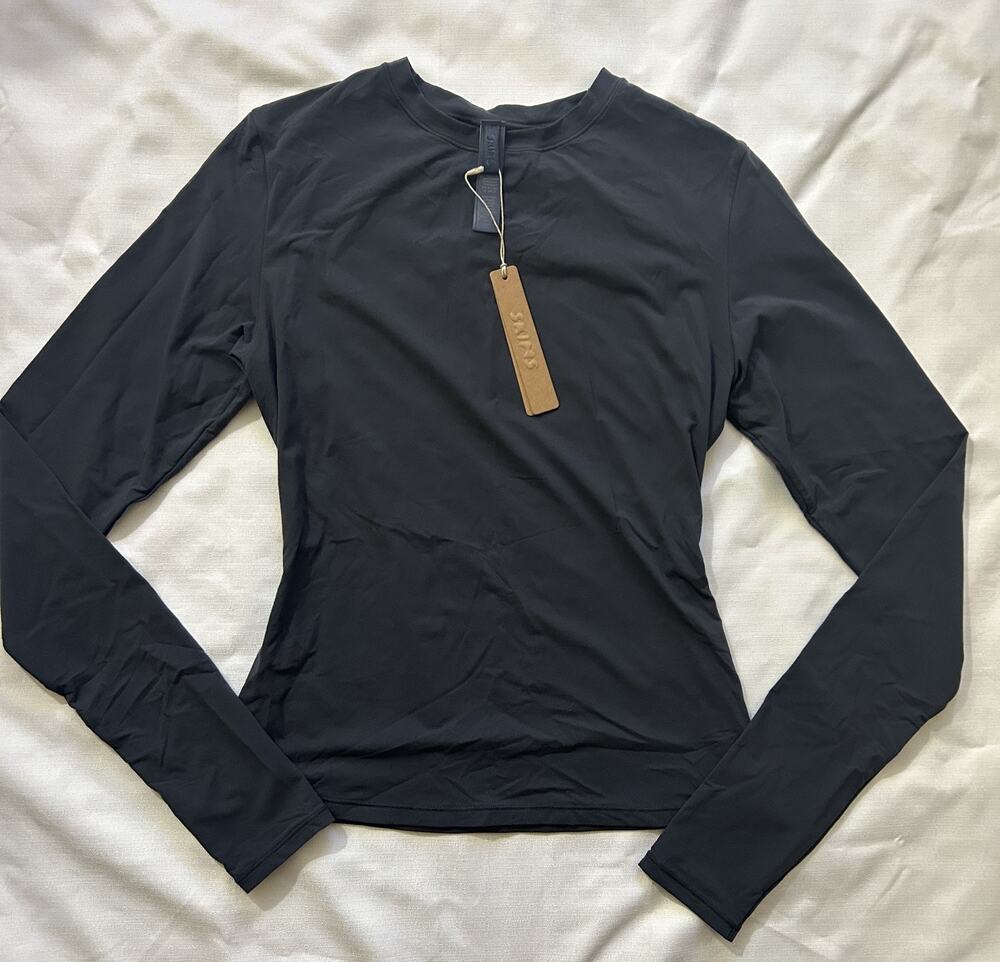 Skims NWT Fits Everybody Long Sleeve T-Shirt Graphite Size Small